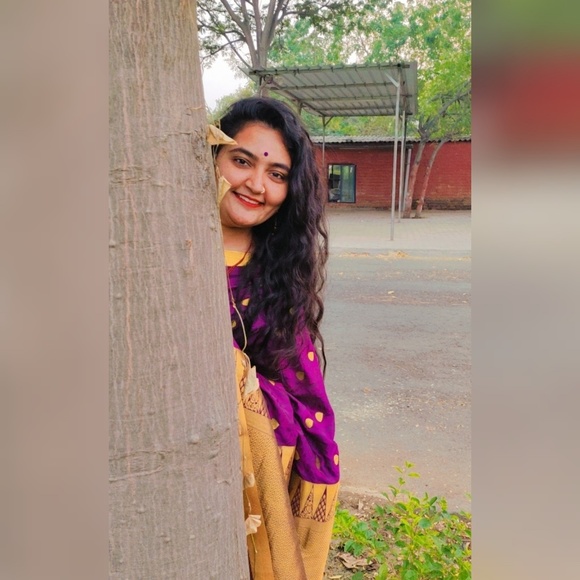 Meet your Posher, Janki - Picture 1 of 1